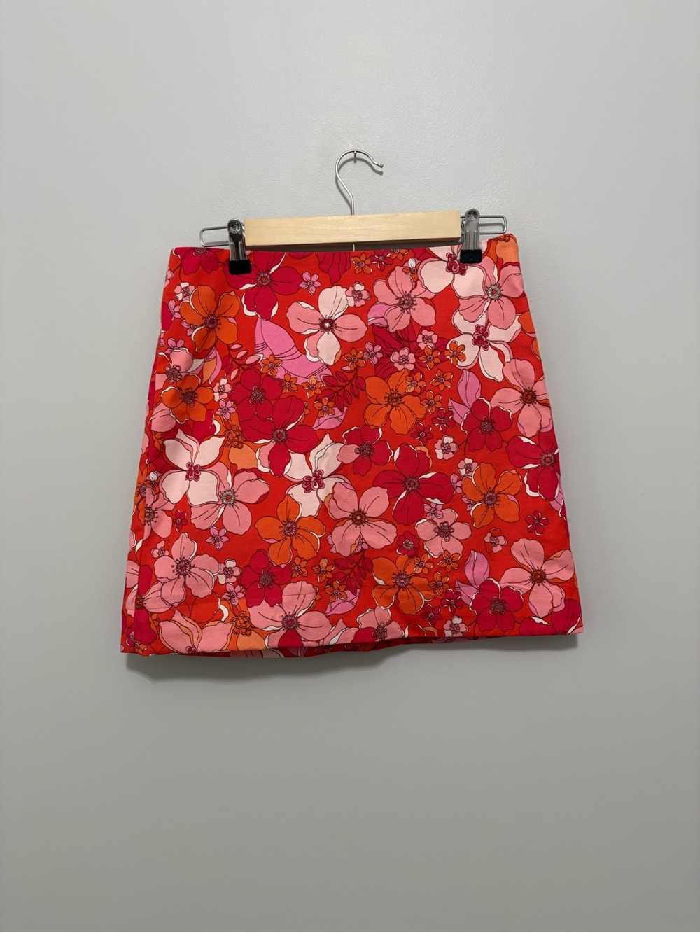 Talbots Tossed Flowers Floral A-Line Red Pink Canvas Mini Skirt